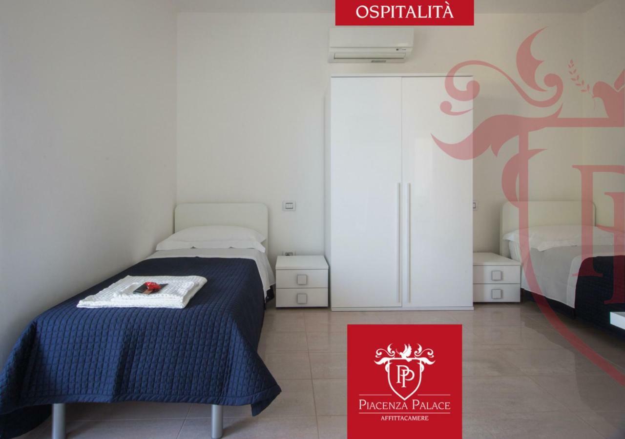 Affittacamere Piacenza Palace Экстерьер фото